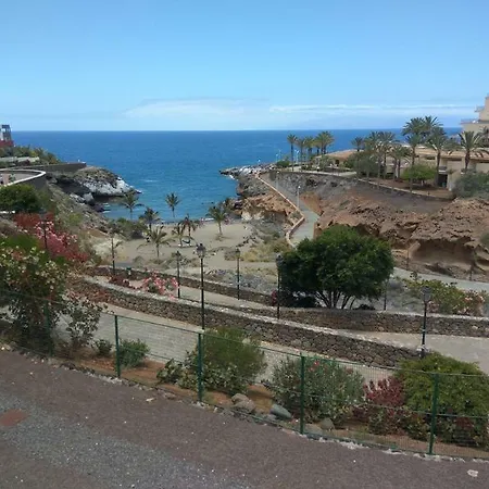 Studio With Ocean View. 100 M Beach * 帕莱索海滩